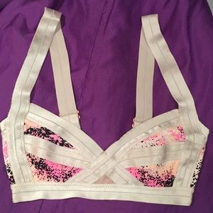 Swim top, versatile can be worn as bralette top